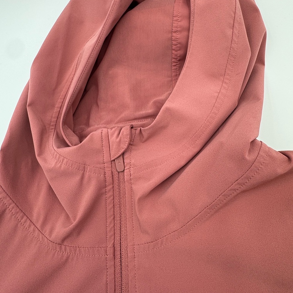 Lululemon Women's Windbreaker Pink Hooded Jacket - Picture 6 of 9